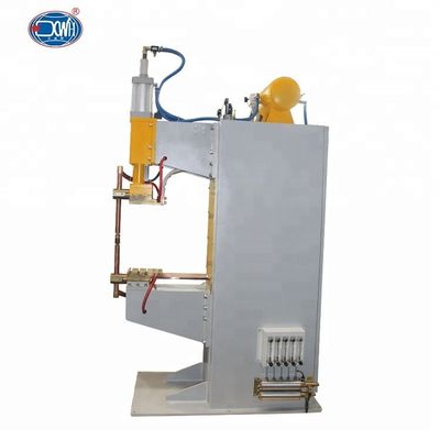 La série DTN 220V est une machine de soudage par projection, une machine de soudage par résistance de 18 mm