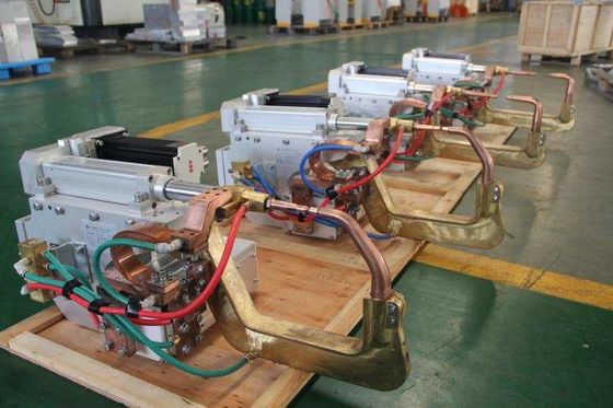 Compact électrique 280V 160KVA Servo pistolet point soudage automatique