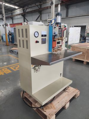 Cnc Capacitance décharge écrous condensateur soudeur à point pour composants électroniques
