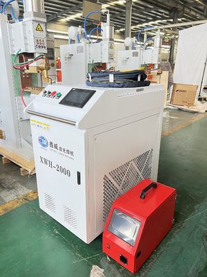 Machine de soudage laser manuelle à main de 1500 watts pour l' acier inoxydable