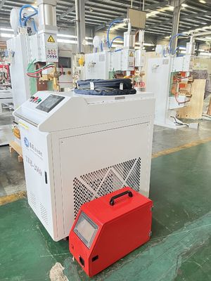 Soudeuse laser à main de précision en ligne 1500 Cnc 1kw pour l'aluminium