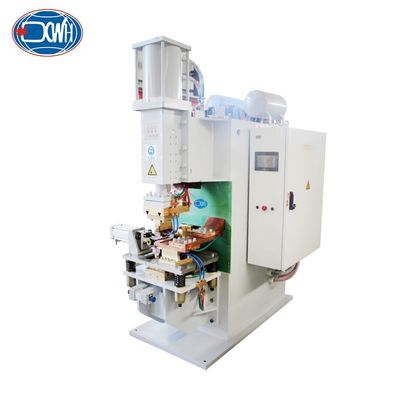Machine de soudage à la main et à la projection pour les absorbeurs de chocs