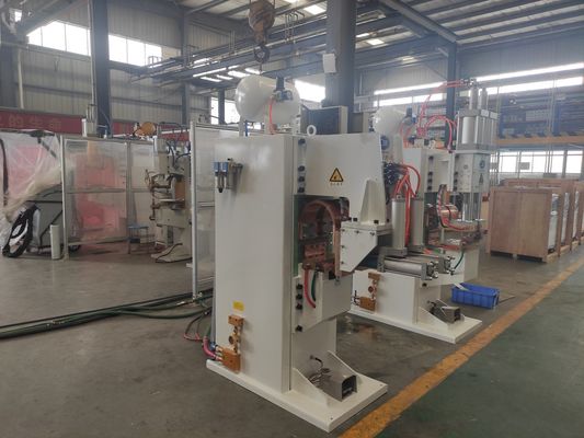 Machine de soudage par projection de tôles galvanisées pour soudage horizontal