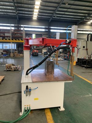 Résistance de la boîte de panneau électrique Machine de soudage à points de table industrielle pour feuille Ss