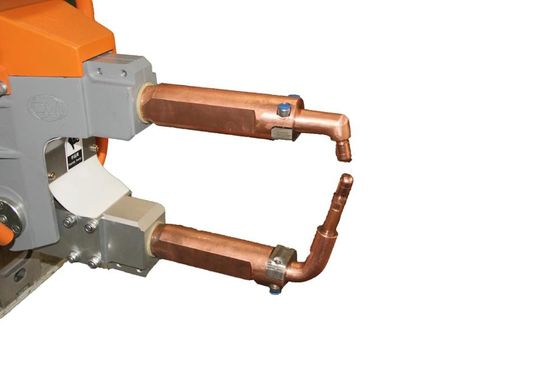 Un bon prix. Machine de soudage portable de type X 60 Hz 45 KVA pour carrosserie de voiture en ligne